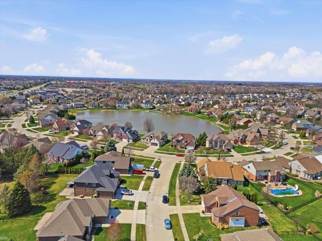 22261 Woodlake Drive, Macomb Twp, MI 48044
