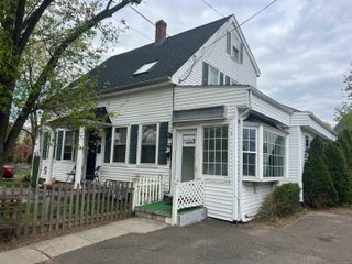 299 Circular Avenue, Hamden, CT 06514
