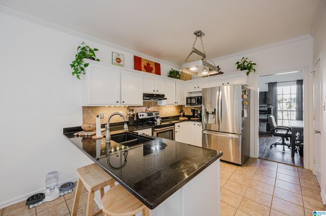 215 CHADWICK LANE, Helena, AL 35080