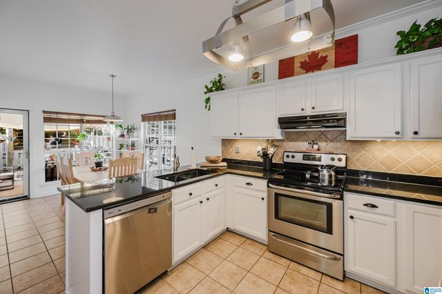 215 CHADWICK LANE, Helena, AL 35080