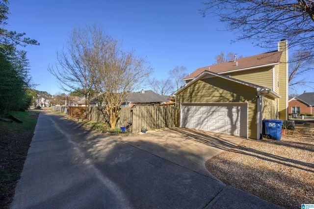 215 CHADWICK LANE, Helena, AL 35080