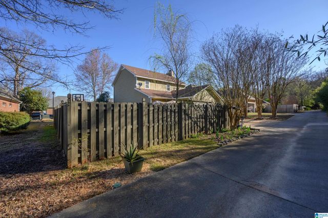 215 CHADWICK LANE, Helena, AL 35080