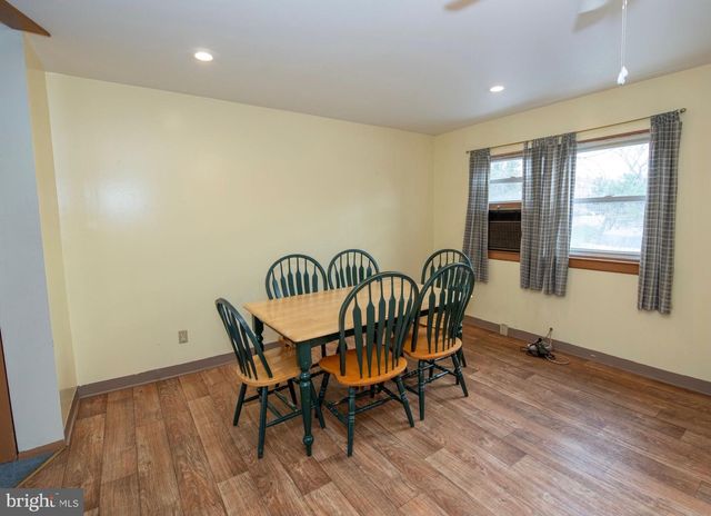 3341 LESTER RD, Philadelphia, PA 19154