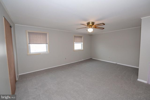 3341 LESTER RD, Philadelphia, PA 19154