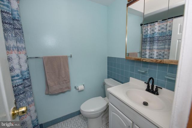 3341 LESTER RD, Philadelphia, PA 19154