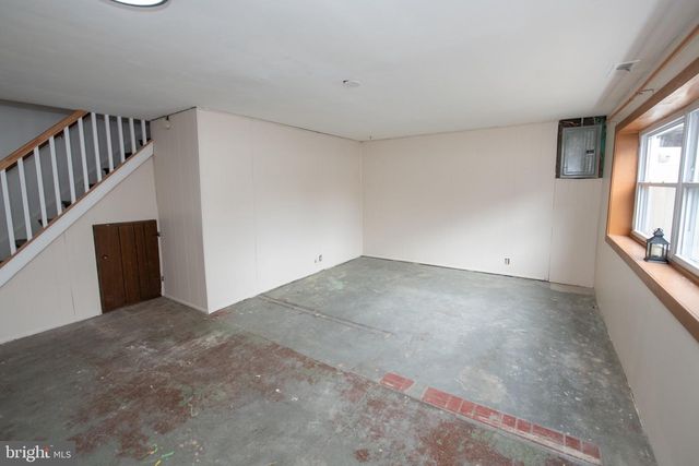 3341 LESTER RD, Philadelphia, PA 19154