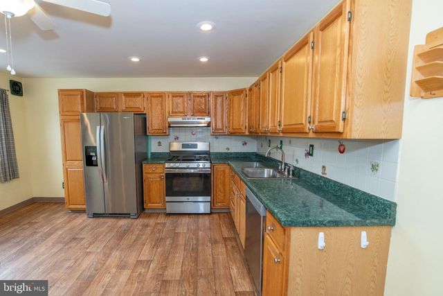 3341 LESTER RD, Philadelphia, PA 19154