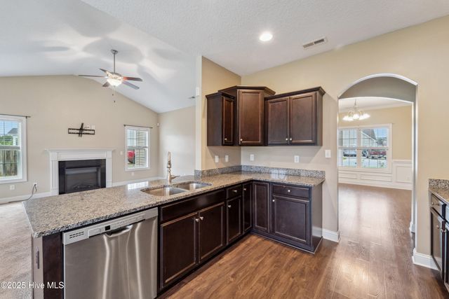 418 Durham Station Drive, Jacksonville, NC 28546