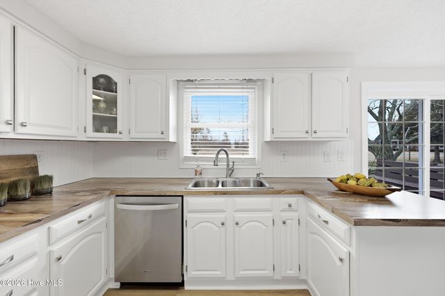 157 Seymour Drive, Camden, NC 27921