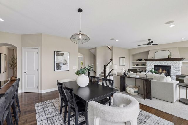 9080 Princeton Circle, Woodbury, MN 55125