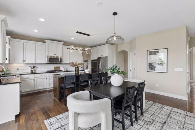 9080 Princeton Circle, Woodbury, MN 55125
