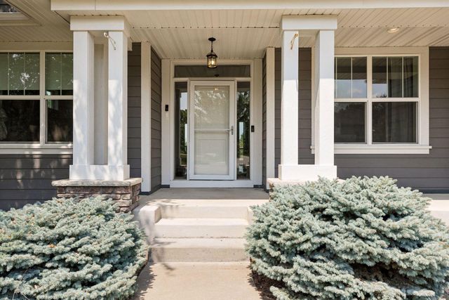 9080 Princeton Circle, Woodbury, MN 55125