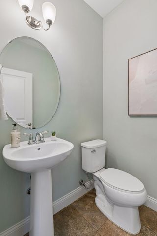9080 Princeton Circle, Woodbury, MN 55125