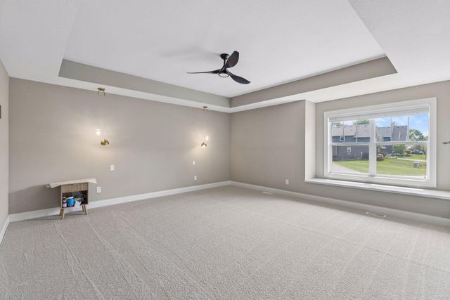 9080 Princeton Circle, Woodbury, MN 55125