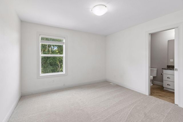 9080 Princeton Circle, Woodbury, MN 55125