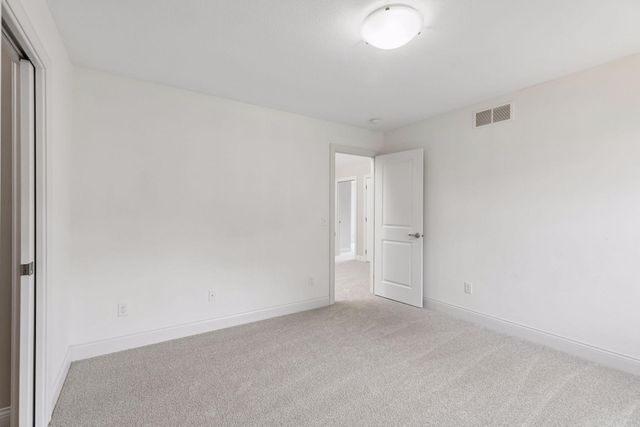 9080 Princeton Circle, Woodbury, MN 55125