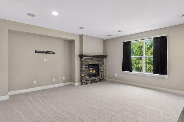 9080 Princeton Circle, Woodbury, MN 55125