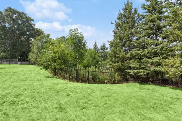 9080 Princeton Circle, Woodbury, MN 55125
