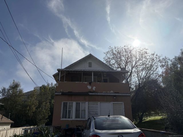 176 Olive St, Lake Elsinore, CA 92530