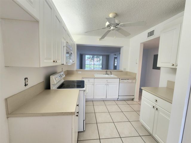 7751 Southampton Terrace 213, Tamarac, FL 33321