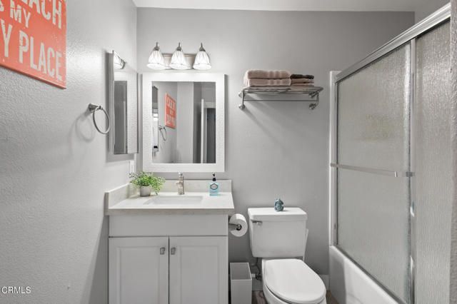 275 E Surfside Drive, Port Hueneme, CA 93041