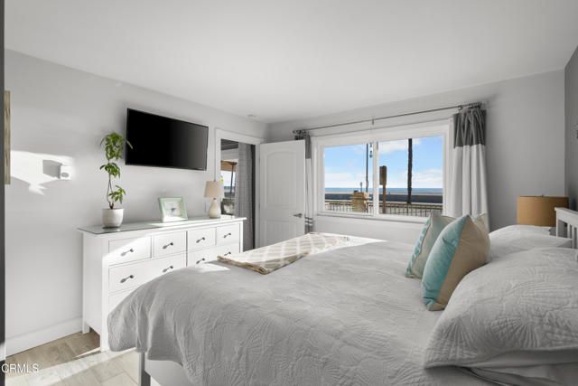 275 E Surfside Drive, Port Hueneme, CA 93041