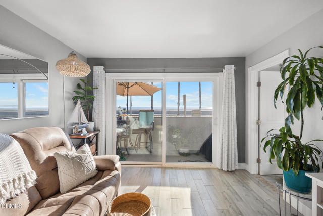 275 E Surfside Drive, Port Hueneme, CA 93041