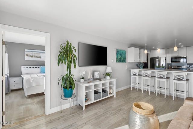 275 E Surfside Drive, Port Hueneme, CA 93041