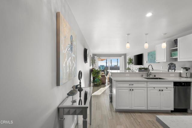 275 E Surfside Drive, Port Hueneme, CA 93041