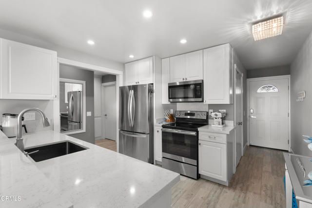 275 E Surfside Drive, Port Hueneme, CA 93041