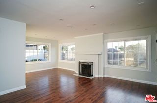 6840 Nestle Avenue, Reseda (los Angeles), CA 91335