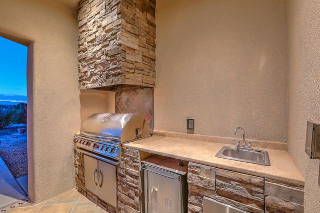 255 DIAMOND TAIL Road, Placitas, NM 87043