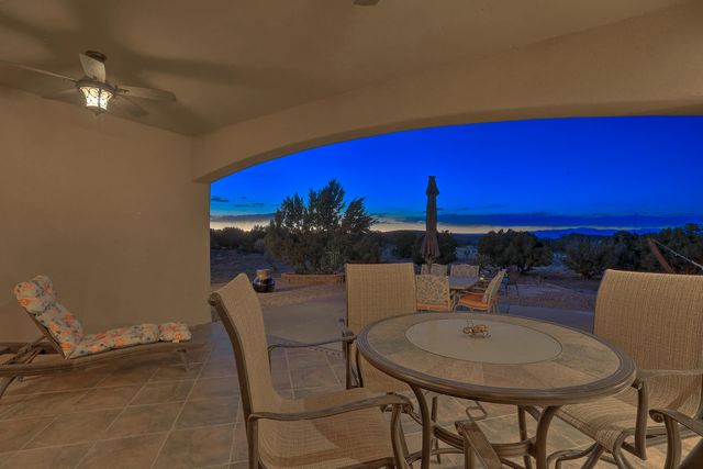 255 DIAMOND TAIL Road, Placitas, NM 87043