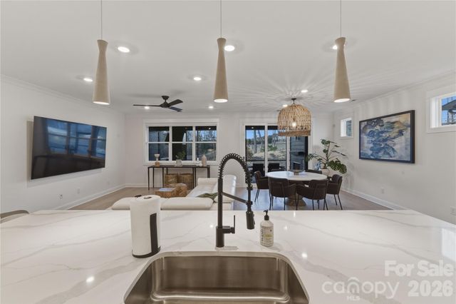 166 Windy Dell Drive, Tega Cay, SC 29708