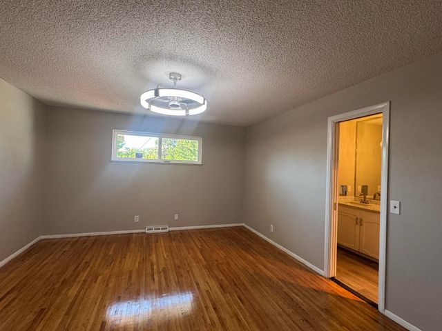 7700 Palo Duro Avenue NE, Albuquerque, NM 87110