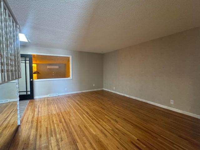 7700 Palo Duro Avenue NE, Albuquerque, NM 87110