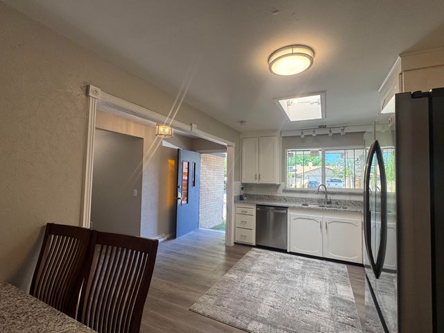 7700 Palo Duro Avenue NE, Albuquerque, NM 87110