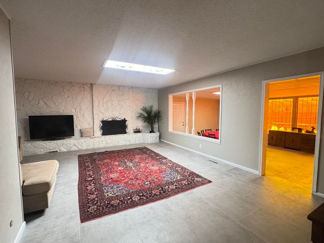 7700 Palo Duro Avenue NE, Albuquerque, NM 87110