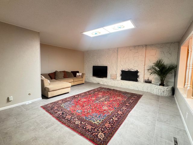 7700 Palo Duro Avenue NE, Albuquerque, NM 87110