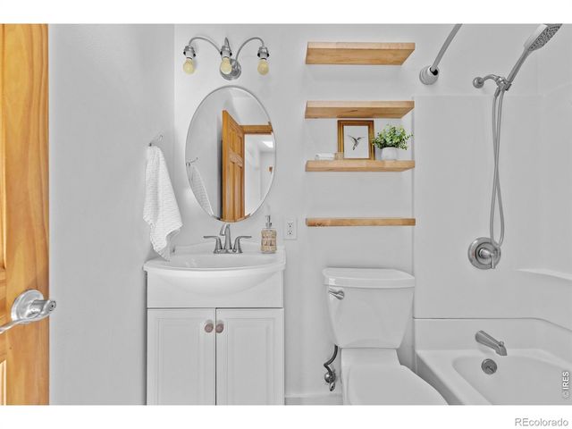 1003 Eagle Drive, Lyons, CO 80540
