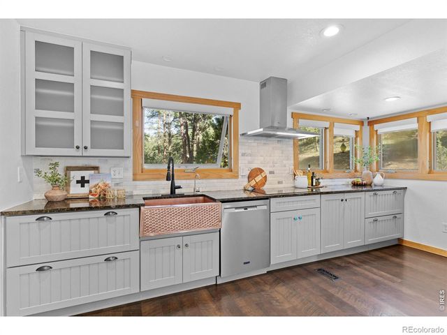 1003 Eagle Drive, Lyons, CO 80540