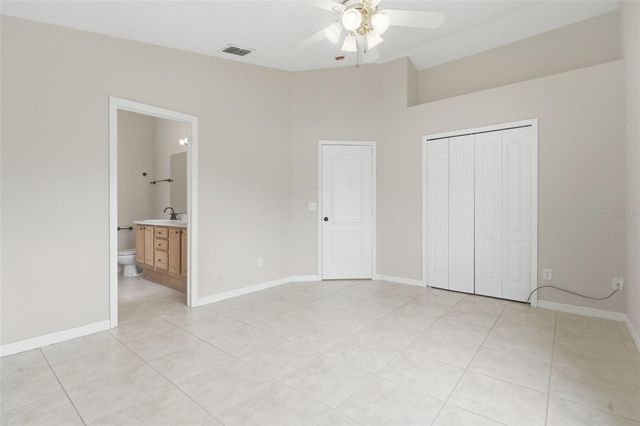 38 VANNA COURT, Orlando, FL 32807