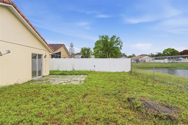 38 VANNA COURT, Orlando, FL 32807