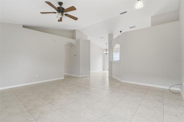 38 VANNA COURT, Orlando, FL 32807