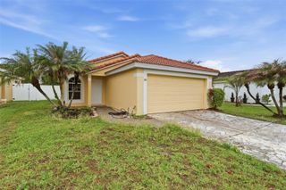 38 VANNA COURT, Orlando, FL 32807
