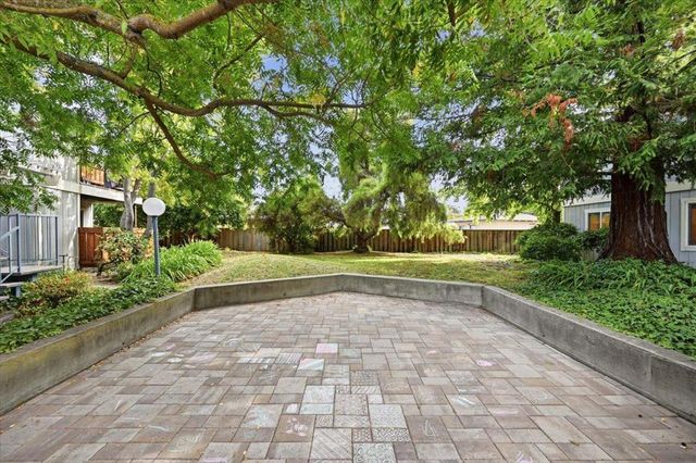 723 Sierra Vista Avenue 2, Mountain View, CA 94043