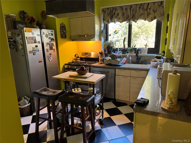 1101 Midland Avenue 402, Bronxville, NY 10708