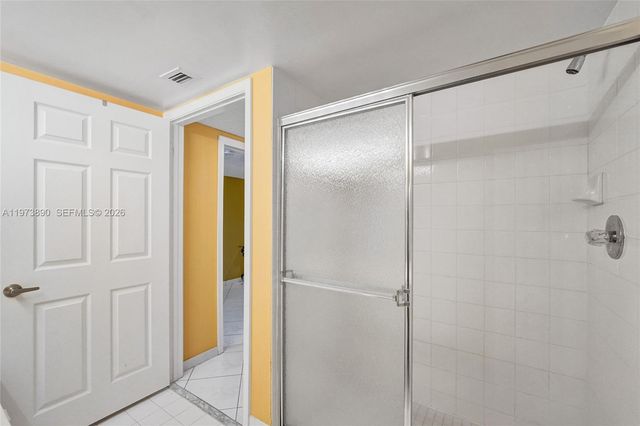 17700 N Bay Rd 805, Sunny Isles Beach, FL 33160