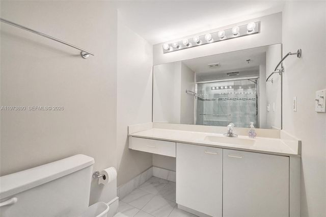 17700 N Bay Rd 805, Sunny Isles Beach, FL 33160
