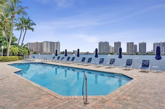 17700 N Bay Rd 805, Sunny Isles Beach, FL 33160